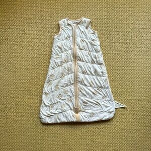 Butts Bees “bee keeper” sleep sack